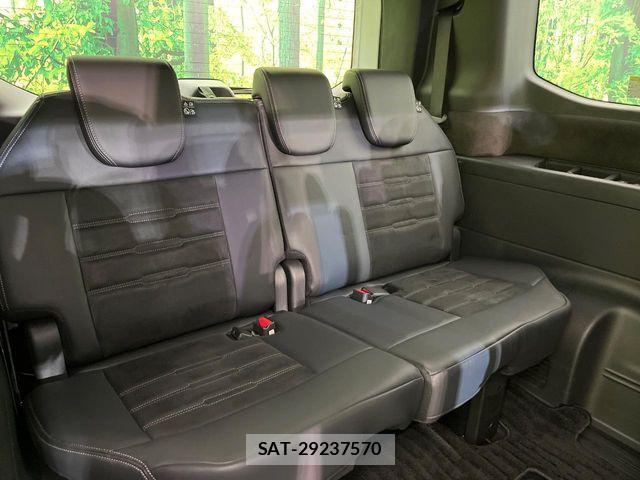 Honda STEP WGN 2022-11 8210403-9