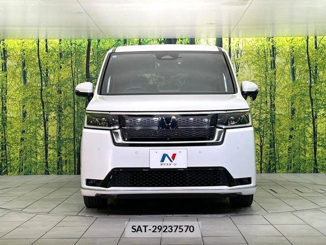 Honda STEP WGN 2022-11 8210403-13