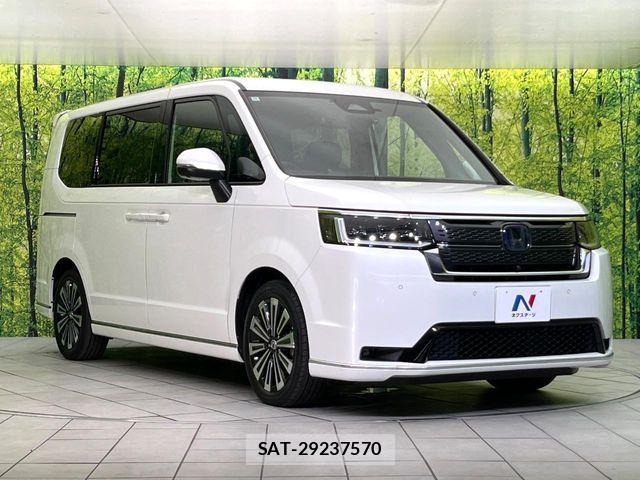 Honda STEP WGN 2022-11 8210403-15