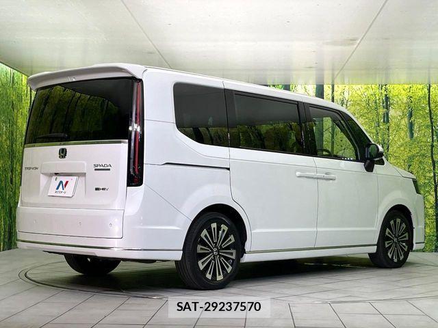 Honda STEP WGN 2022-11 8210403-16