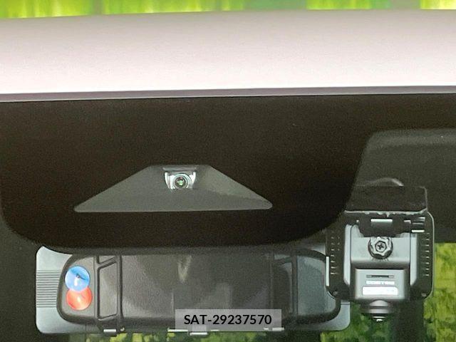 Honda STEP WGN 2022-11 8210403-3