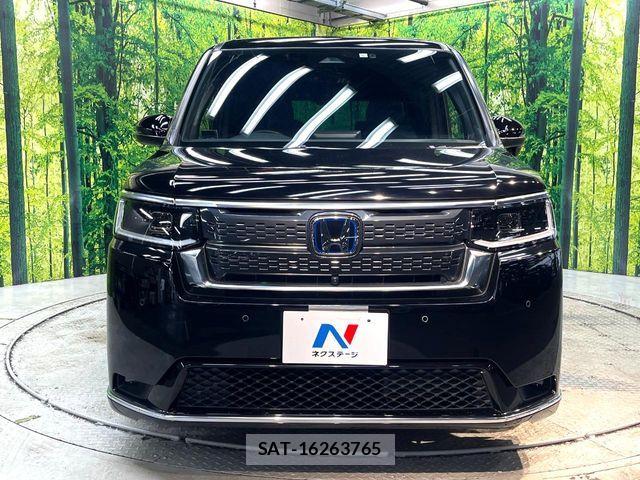 Honda STEP WGN 2023-05 8231899-14