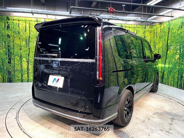 Honda STEP WGN 2023-05 8231899-17