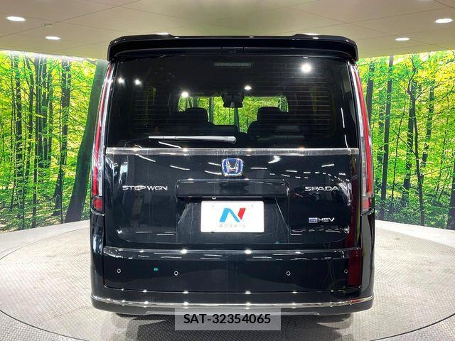 Honda STEP WGN 2026-03 8231904-14