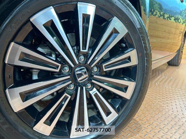 Honda STEP WGN 2024-10 8231896-13