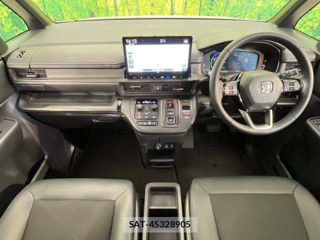 Honda STEP WGN 2024-03 8246788-1
