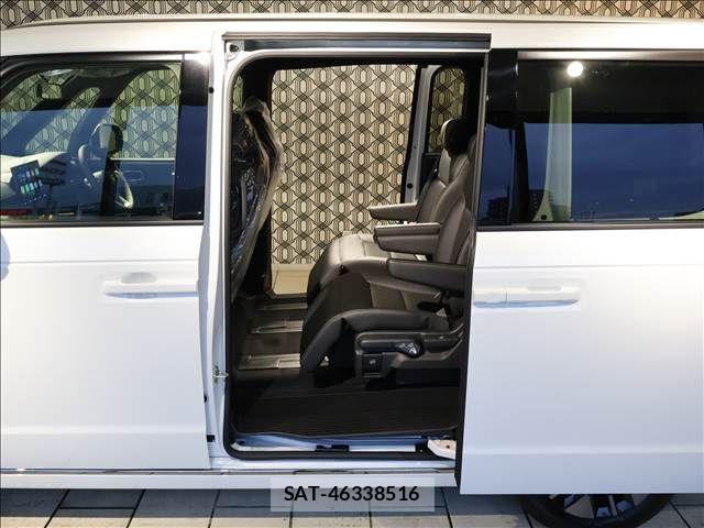 Honda STEP WGN 2026-07 8246786-17