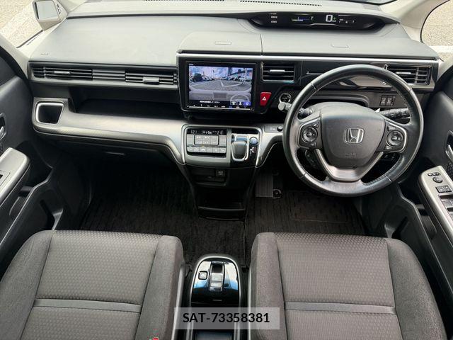 Honda STEP WGN 2021-02 8246801-10