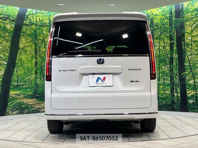 Honda STEP WGN 2023-11 8246796-16