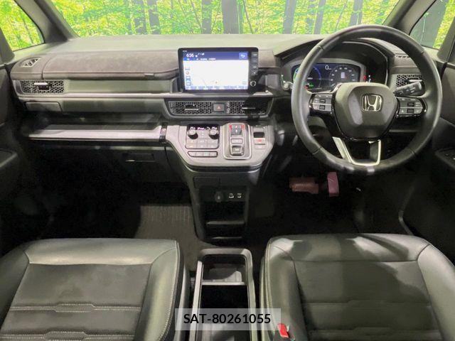 Honda STEP WGN 2025-03 8246789-1