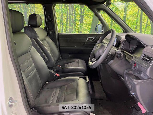 Honda STEP WGN 2025-03 8246789-6