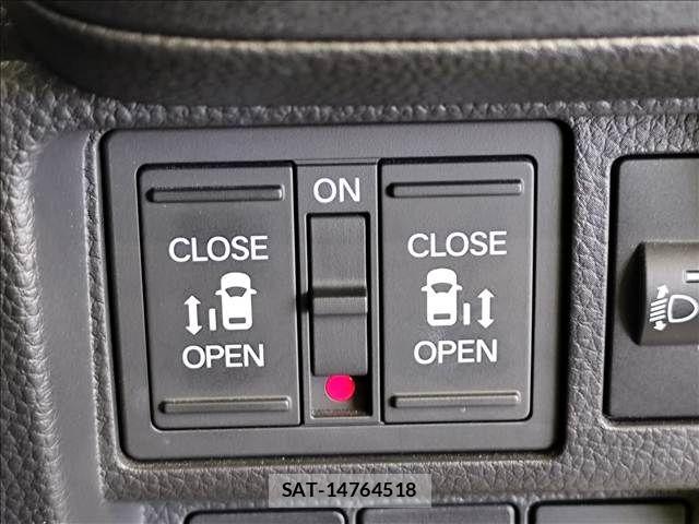 Honda STEP WGN 2022-09 8246797-9