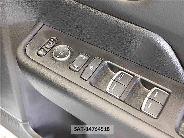 Honda STEP WGN 2022-09 8246797-17