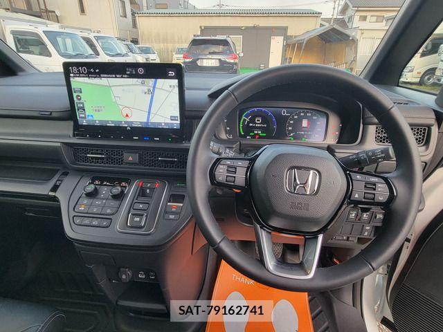 Honda STEP WGN 2025-10 8246798-16