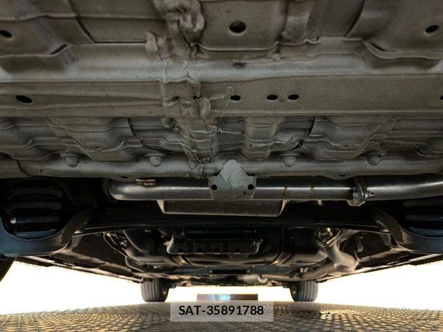 Honda STEP WGN 2023-10 8246785-18