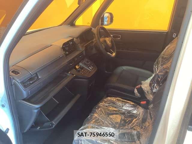 Honda STEP WGN 2026-06 8317307-17