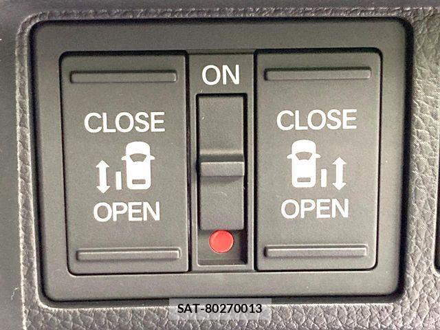 Honda STEP WGN 2024-04 8317322-4