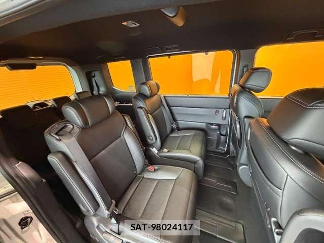 Honda STEP WGN 2026-06 8317308-16