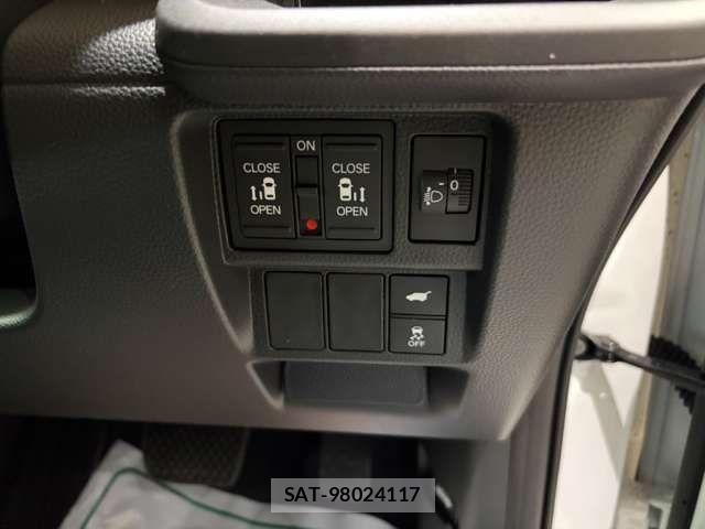 Honda STEP WGN 2026-06 8317308-3