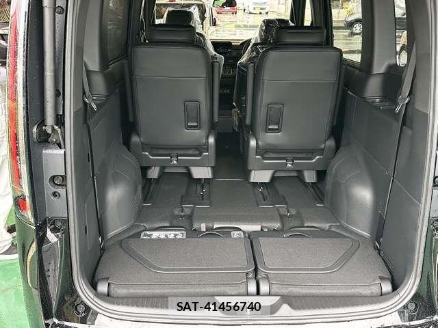 Honda STEP WGN 2026-06 8317326-9