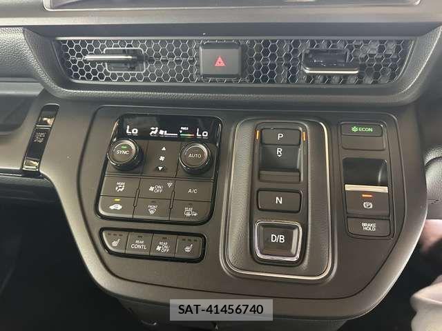 Honda STEP WGN 2026-06 8317326-18