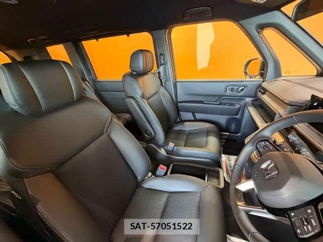 Honda STEP WGN 2026-06 8317315-16