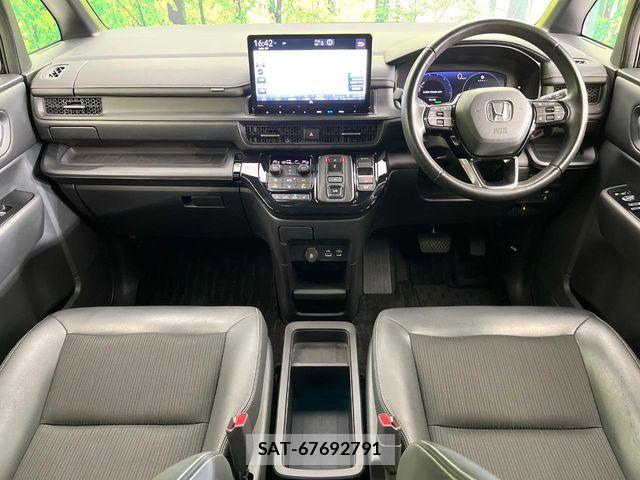 Honda STEP WGN 2022-08 8317316-1