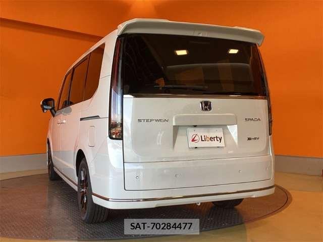 Honda STEP WGN 2026-06 8317314-12