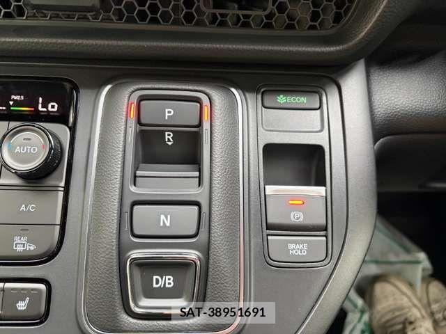 Honda STEP WGN 2026-06 8317312-2