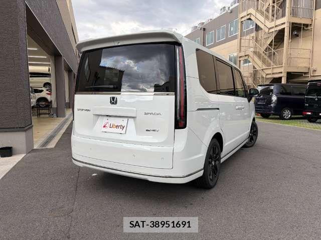 Honda STEP WGN 2026-06 8317312-6