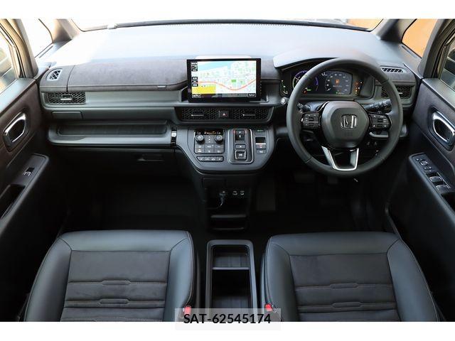 Honda STEP WGN 2026-06 8337998-1