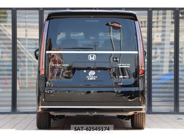 Honda STEP WGN 2026-06 8337998-6