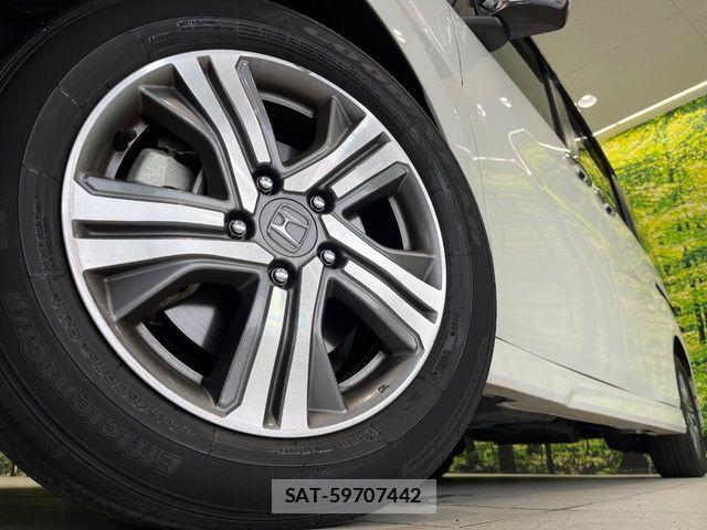 Honda STEP WGN 2021-06 8338003-13