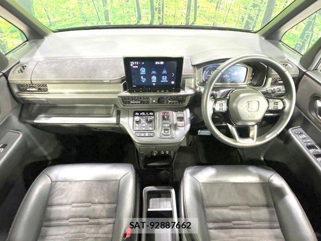 Honda STEP WGN 2024-02 8337997-7