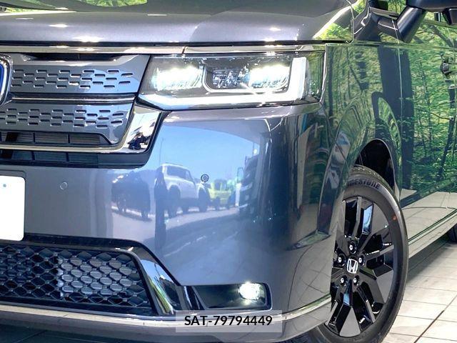 Honda STEP WGN 2026-04 8355654-12