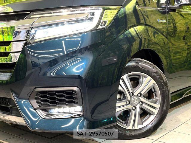 Honda STEP WGN 2018-09 8368998-11