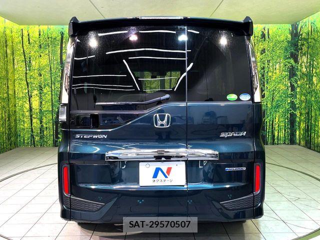 Honda STEP WGN 2018-09 8368998-14