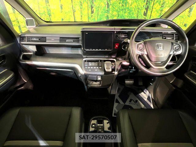 Honda STEP WGN 2018-09 8368998-1