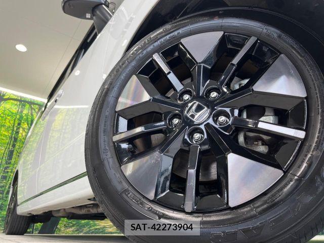 Honda STEP WGN 2023-11 8368994-13