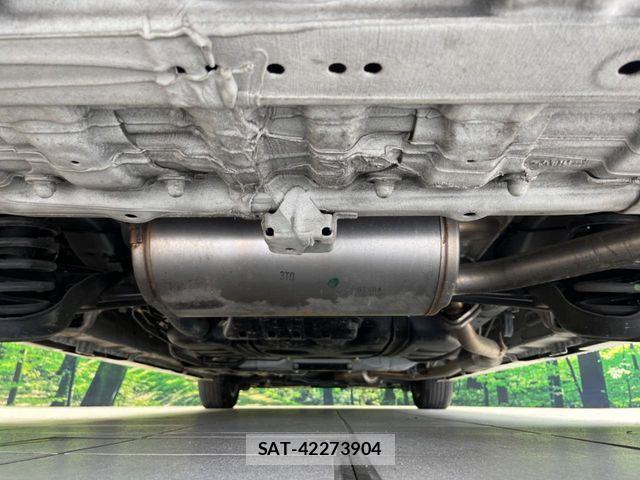 Honda STEP WGN 2023-11 8368994-18