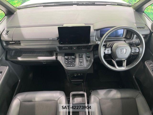 Honda STEP WGN 2023-11 8368994-1