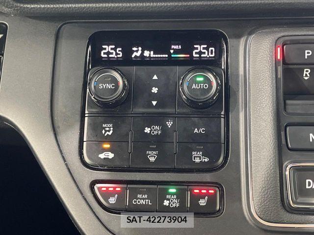 Honda STEP WGN 2023-11 8368994-4