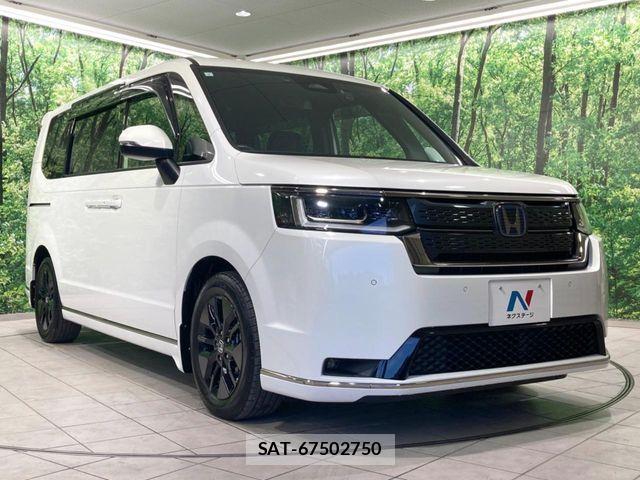 Honda STEP WGN 2023-07 8368988-16