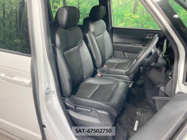 Honda STEP WGN 2023-07 8368988-7