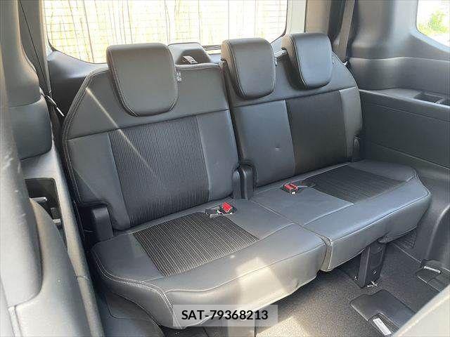 Honda STEP WGN 2023-10 8368992-10