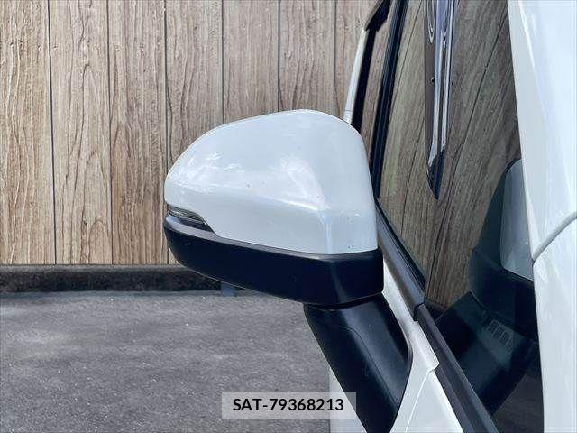 Honda STEP WGN 2023-10 8368992-26