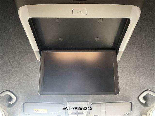Honda STEP WGN 2023-10 8368992-7
