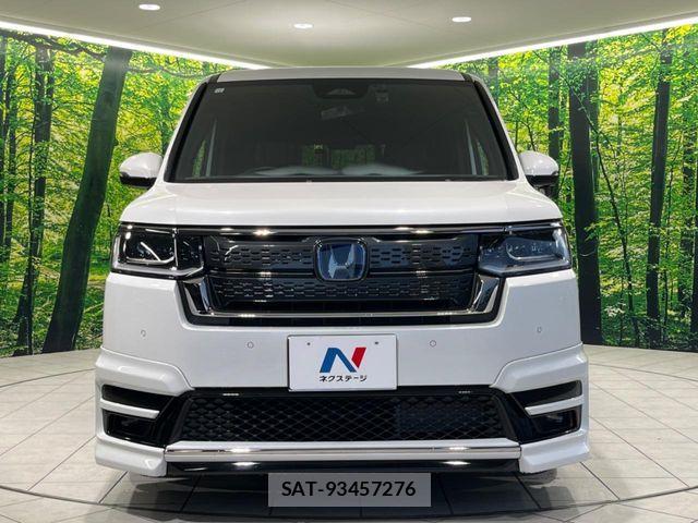 Honda STEP WGN 2023-10 8368989-14