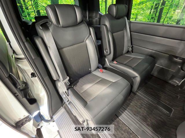 Honda STEP WGN 2023-10 8368989-8