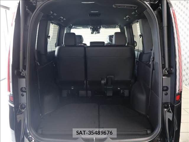 Honda STEP WGN 2026-07 8368990-19